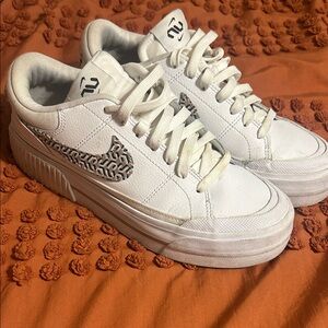 Stylish White Nike Sneakers